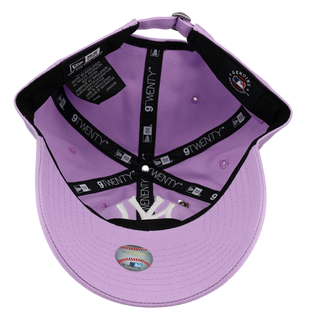 New York Yankees New Era 9Twenty Adjustable Hat (Tropic Purple)