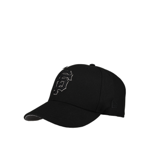 San Francisco Giants 1989 All Star Game Blackout Metallic 59Fifty Fitted Hat, close-up detail