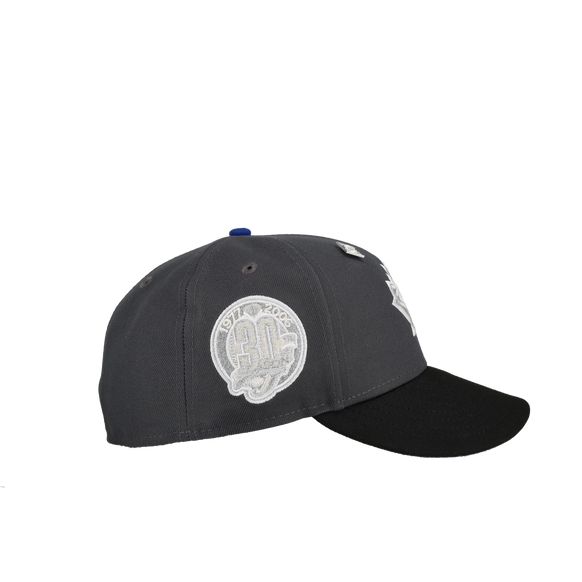 Toronto Blue Jays 30th Season Graphite Ice Metallic 59Fifty Fitted Hat