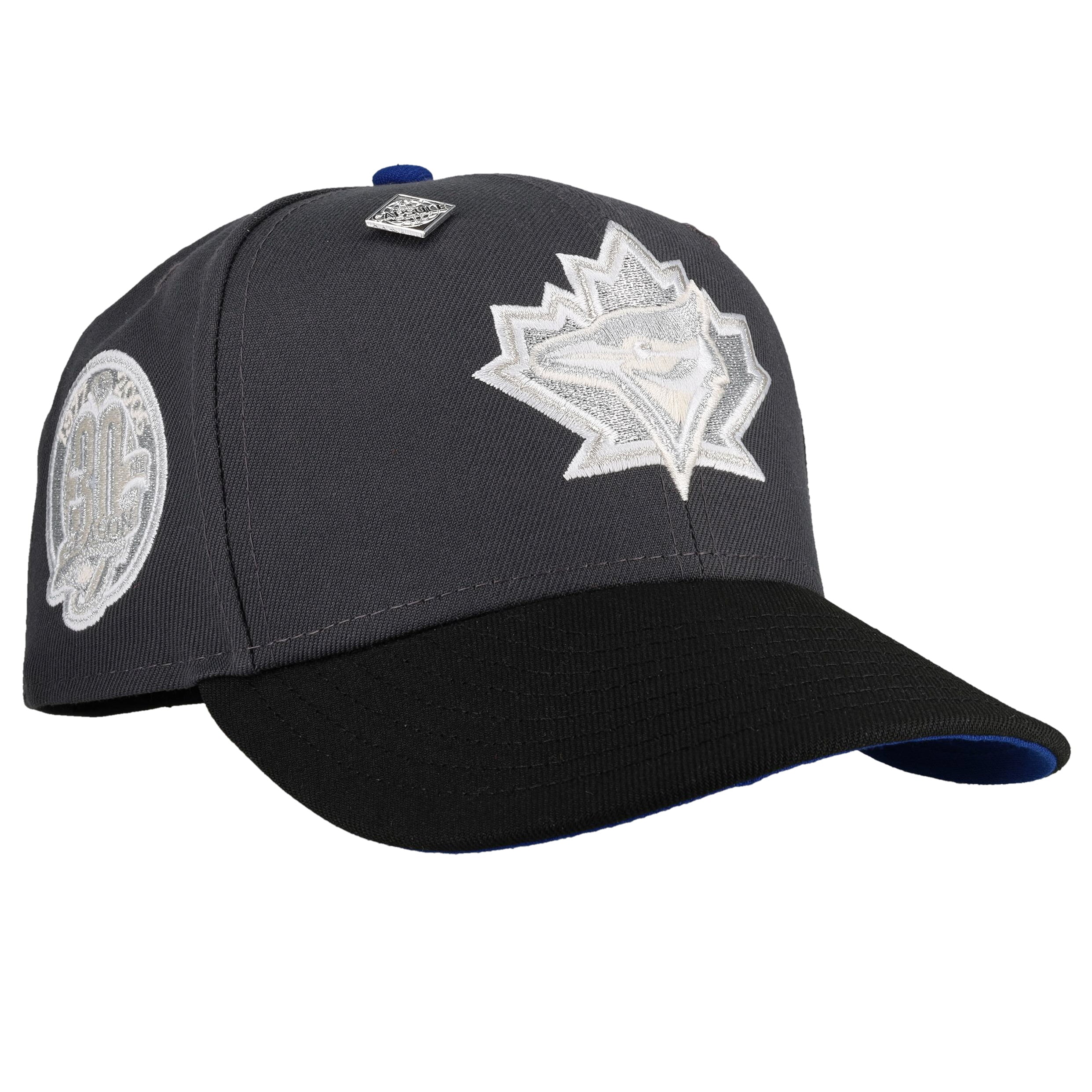 Toronto Blue Jays 30th Season Graphite Ice Metallic 59Fifty Fitted Hat