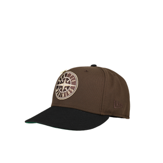 Seattle Mariners 2023 ASG Walnut Green Metallic 59Fifty Fitted Hat, close-up detail