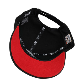 New York Yankees 1999 WS Metallic 9Fifty A Frame Snapback Hat (Red Brim)