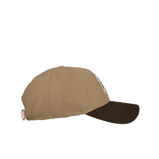 New York Yankees Premium New Era 9Twenty Tan/Walnut Safari Print Adjustable Hat (Pink Brim)