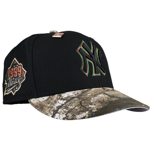 New York Yankees 1999 World Series Realtree Metallic 59Fifty Fitted Hat