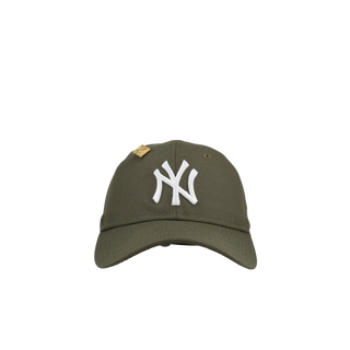 New York Yankees New Era 9Twenty Adjustable Hat (New Olive) NP