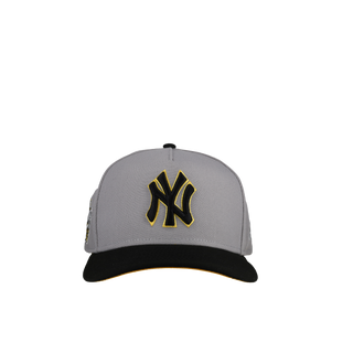 New York Yankees Lightning 1999 WS 9Fifty A Frame Snapback Hat