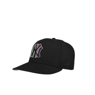 New York Yankees 2000 WS Trippy Neon Metallic 59Fifty Fitted Hat