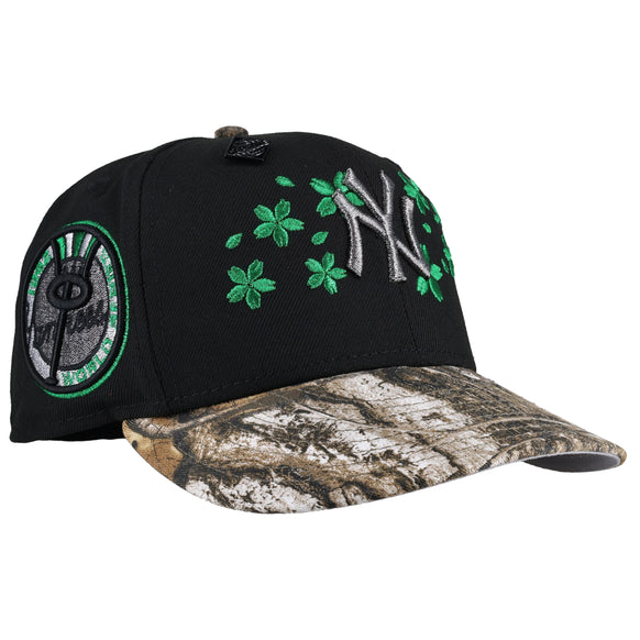 New York Yankees 1962 World Series Floral Realtree Metallic 59Fifty Fitted Hat