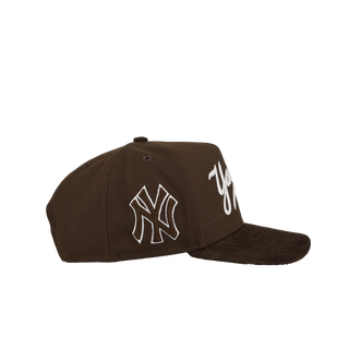 New York Yankees Chainstitch/Corduroy 9Fifty A Frame Snapback Hat (Walnut)