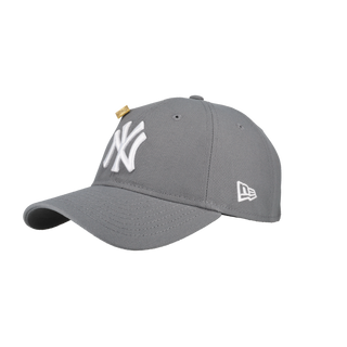 New York Yankees New Era 9Twenty Adjustable Hat (Storm Grey)