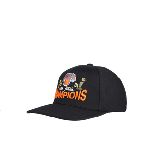 Mitchell & Ness Adjustable Fit Stretch New York Knicks NBA Champs Snapback pre curved