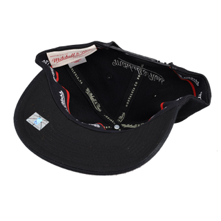 Mitchell & Ness Adjustable Fit Stretch New York Knicks NBA Champs Snapback pre curved