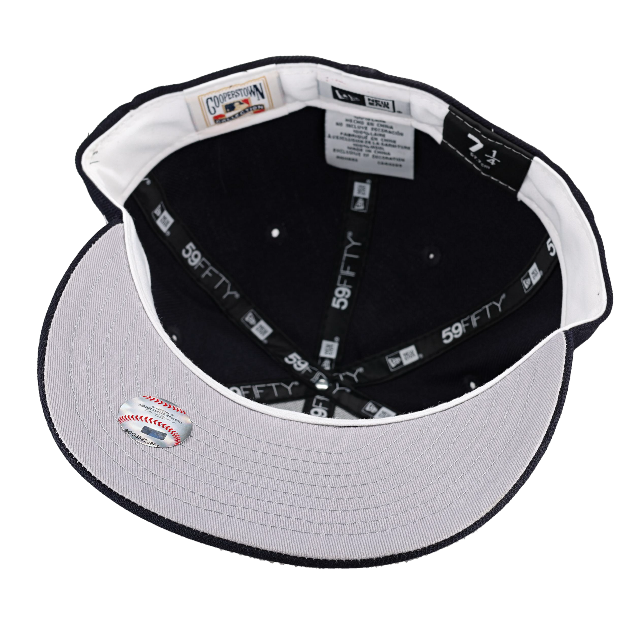 New York Yankees 2000 World Series Basics Fitted Hat, side view