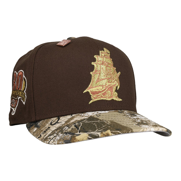 Tampa Bay Buccaneers 30th Season Walnut/Real tree 59Fifty Fitted Hat