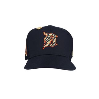 Detroit Tigers Navy Prowling Tiger Side Patch 59Fifty Fitted Hat