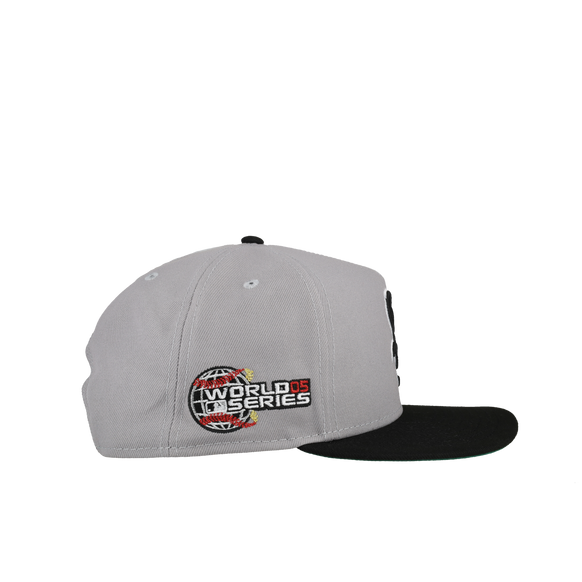 Chicago White Sox 2005 World Series Grey/Black 9Fifty A Frame Snapback Hat