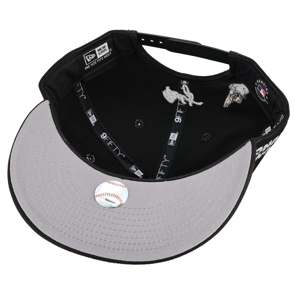 Chicago White Sox x Looney Tunes 9Fifty Black Snapback (Grey Brim)