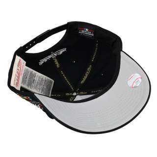 New York Yankees 1998 WS Black Metallic Mitchell & Ness A Frame Snapback Hat