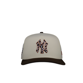 New York Yankees Off White/Walnut Cow Print 1998 WS Metallic 9Fifty A Frame Snapback Hat ==