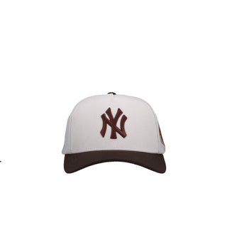 Capsule Exclusive New York Yankees Metallic Mitchell & Ness Pro Pinch A Frame Snapback Hat