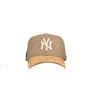 New York Yankees Tan Fabric By Moon 59Fifty Fitted Hat