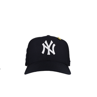 New York Yankees 1996 World Series Navy Cooperstown Collection 59Fifty Fitted Hat (Grey Brim), detail view