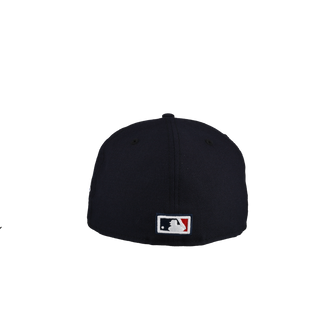 New York Yankees 1996 World Series Navy Cooperstown Collection 59Fifty Fitted Hat (Grey Brim), detail view