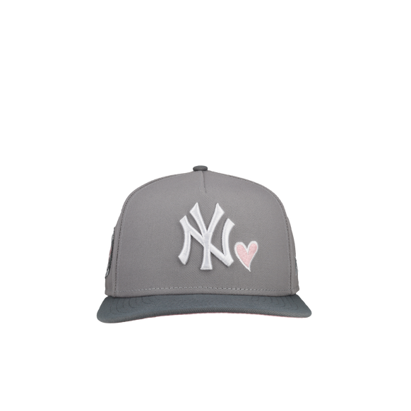 New York Yankees 50th Anniversary Grey Heart 9Fifty A Frame Snapback Hat