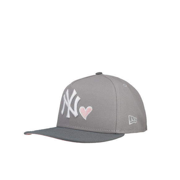 New York Yankees 50th Anniversary Grey Heart 9Fifty A Frame Snapback Hat