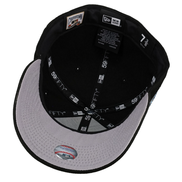 New York Yankees 1999 World Series Empire State 59Fifty Fitted Hat, undervisor detail
