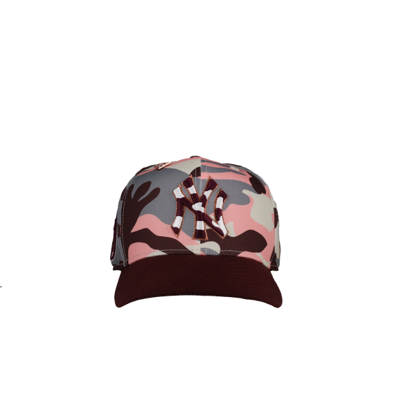 New York Yankees 1962 World Series Red Camo 59Fifty Fitted Hat, back view