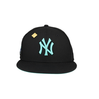 New York Yankees Mintacular Collection 1999 World Series Patch Fitted Hat
